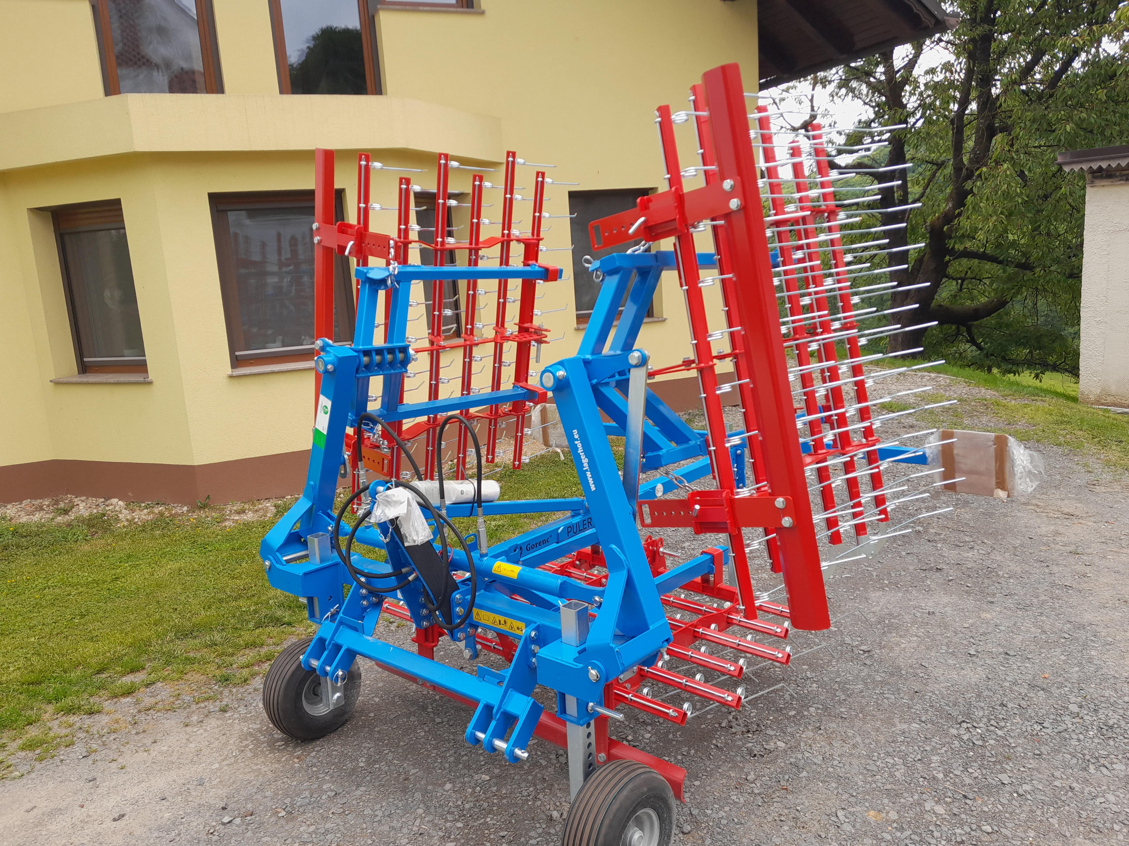 Fotografija česalo min